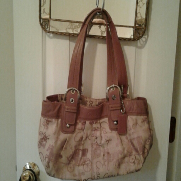 Purse - Picture 1 of 3